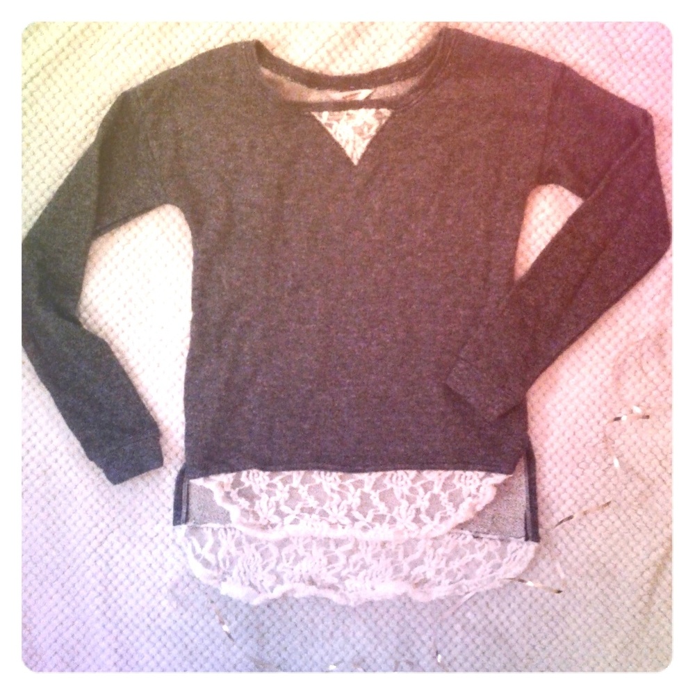 Arizona Jeans & Co Gray & Lace Long Sleeve, Medium